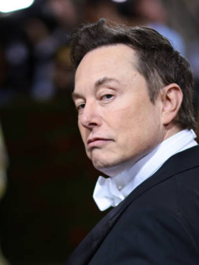 Elon musk called Mark as Copy Cat for planning an app in competition of Twitter. Let’s see.
